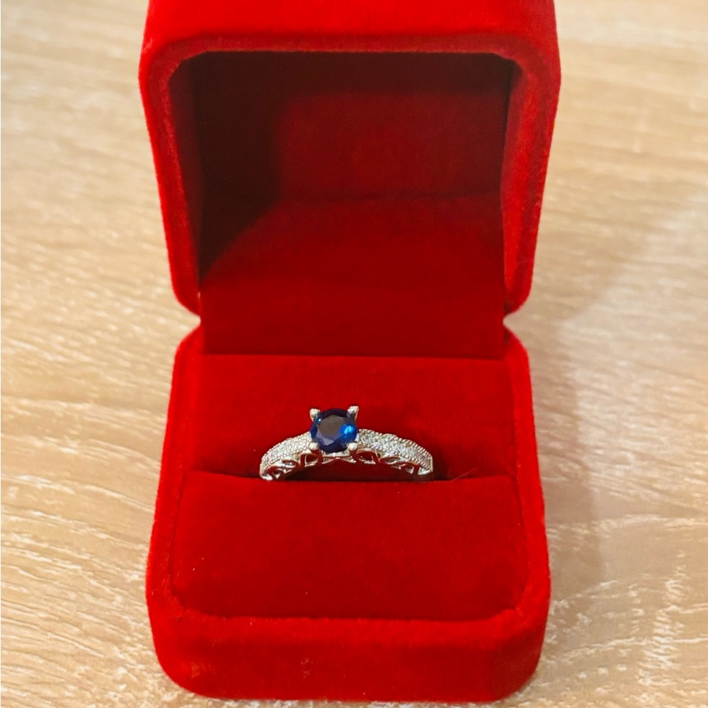 Fashion Blue Stone Ring 💍